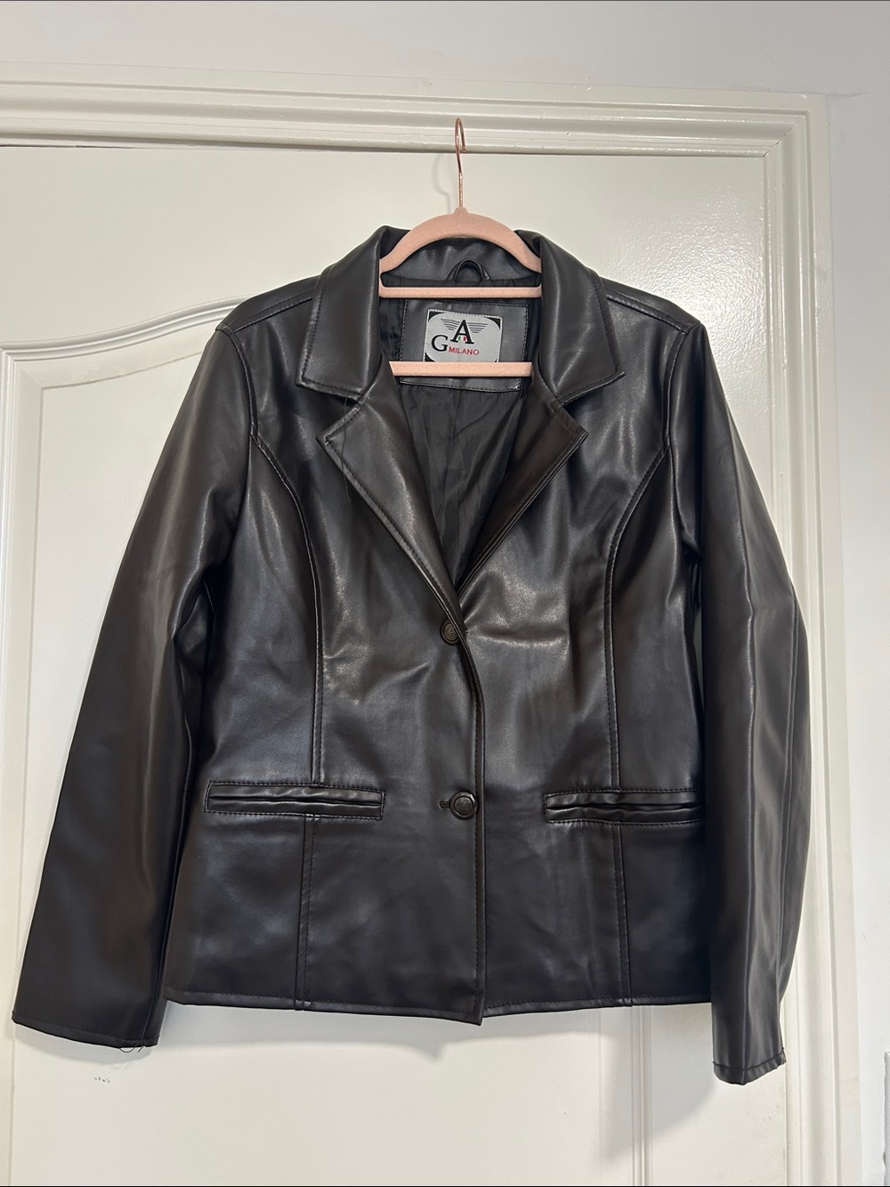Milano Women's Black Leather Notch-Lapel Blazer